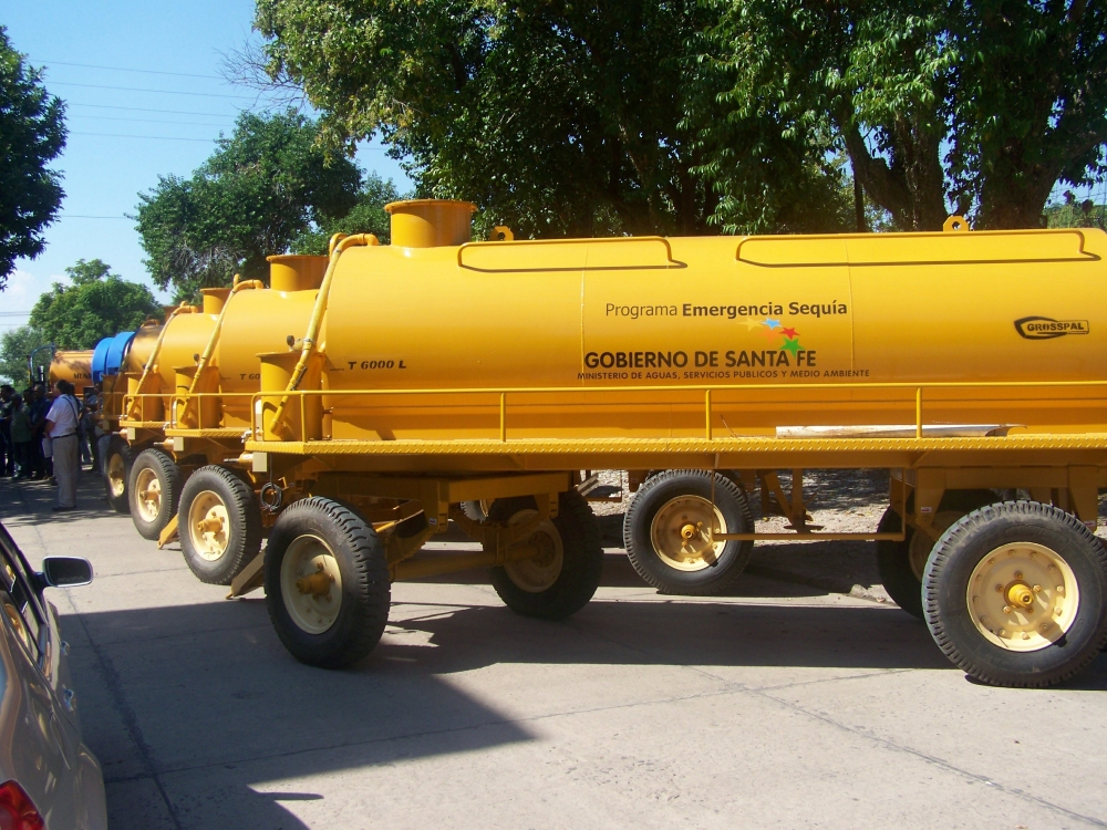 Entrega de cisternas y atmosféricos