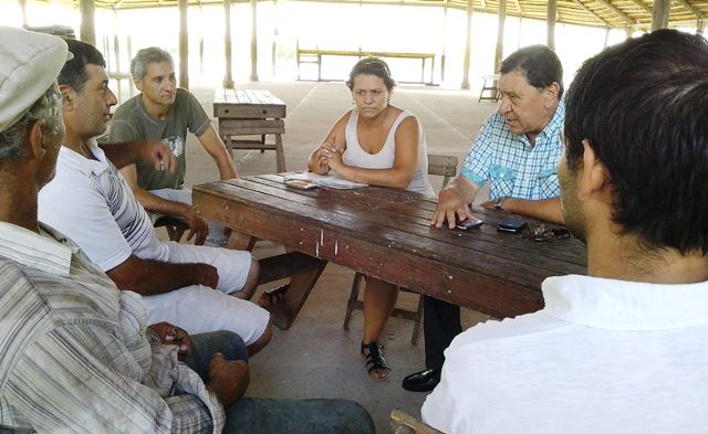 Leandro entregó aportes al Club Pato Cuá