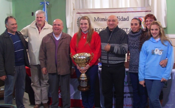 Reconocimiento a la nadadora Natalia Gamba
