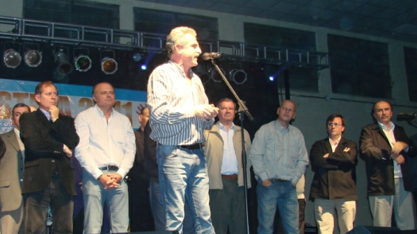 Continúa su recorrida por la provincia