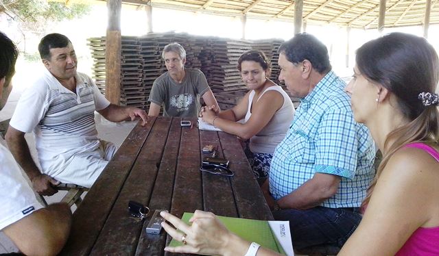 Leandro entregó aportes al Club Pato Cuá