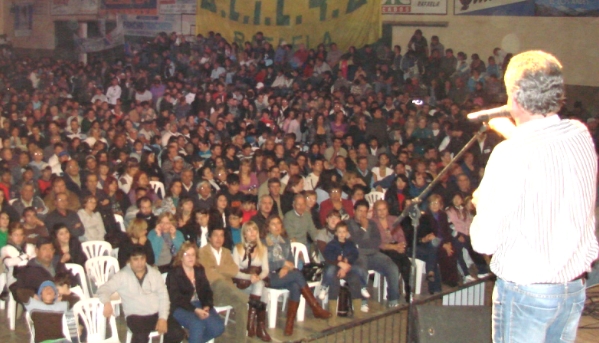 Continúa su recorrida por la provincia