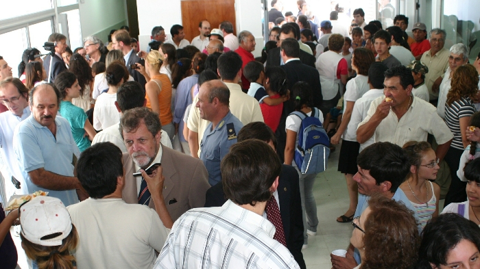 Binner inauguró nuevo Caps