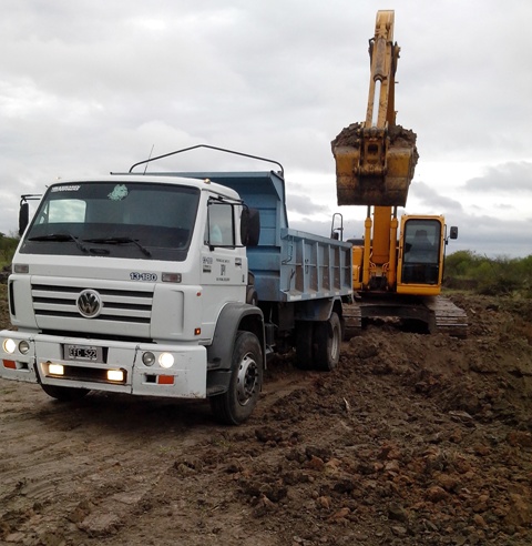 Evacuaron familias ante la crecida del arroyo