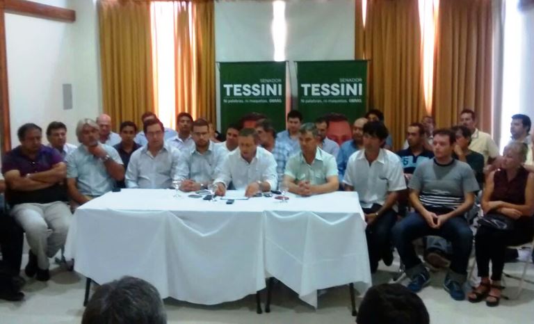 Lanzó su candidatura a senador