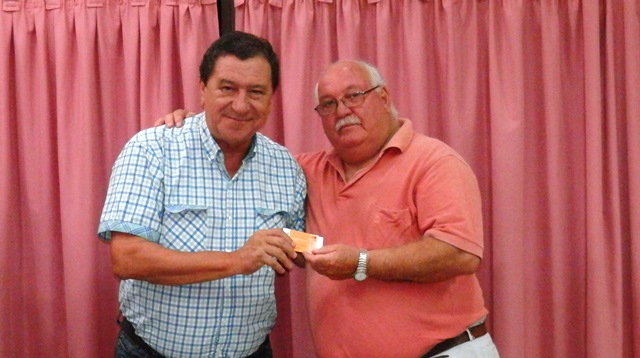 Entrega de credenciales de becas