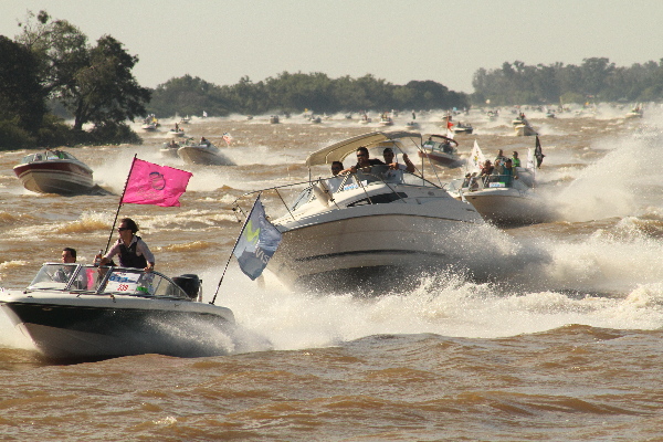 Participaron 879 equipos