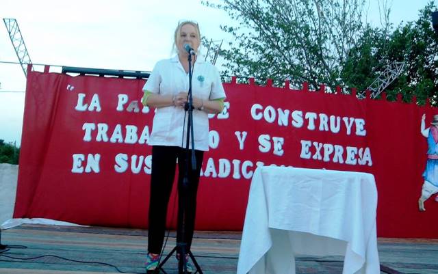 Inauguró playón de usos múltiples