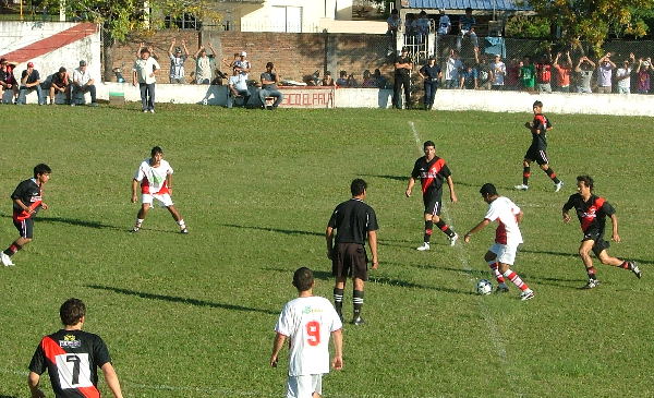 Huracán goleo al ultimo campeón
