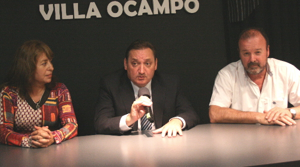 El ministro de Trabajo Genesini