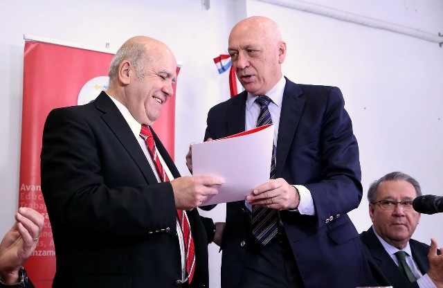 Aportes a municipios y comunas