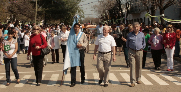 Gran desfile institucional