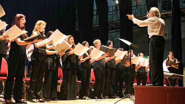 Se solicita alojamiento para coreutas