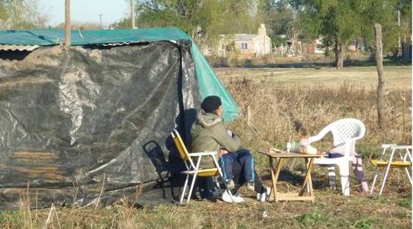 625 familias están en las tomas de tierras