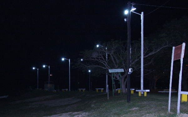 Se inauguró el piso y la iluminación