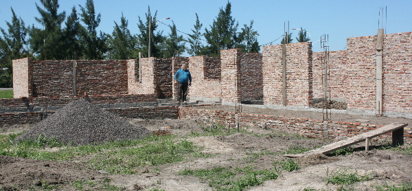 Avanza el parador de ómnibus