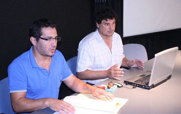 Apertura sobre tanque de agua