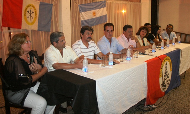Leandro presentó a sus concejales