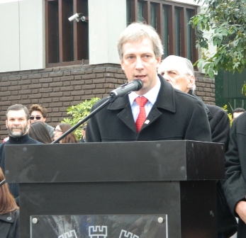 Difsrutó del desfile Cívico Militar