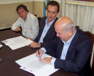 Firmaron un acta compromiso