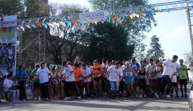 Exitosa 10ª corrida en el mes de aniversario de la ciudad