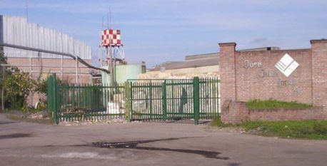 Trabajadores de papelera denuncian