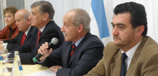 Diez millones de pesos para obras de reparación de escuelas