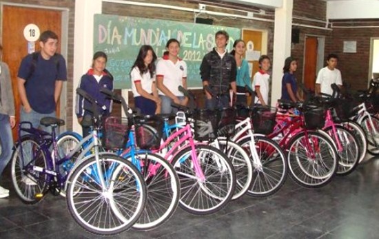 Entregan bicicletas en comodato