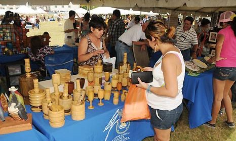 Realizarán Feria de Artesanos y Expo Flor