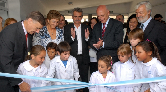Inauguró la escuela Primaria N° 1.388