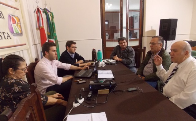 Trabajan en un proyecto regional de riego