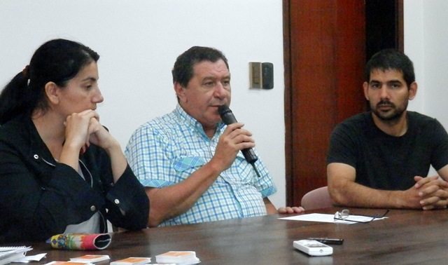 Entrega de credenciales de becas