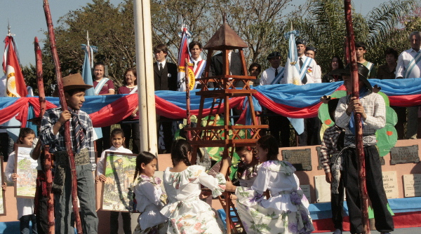 Acto por los 132 años de la ciudad