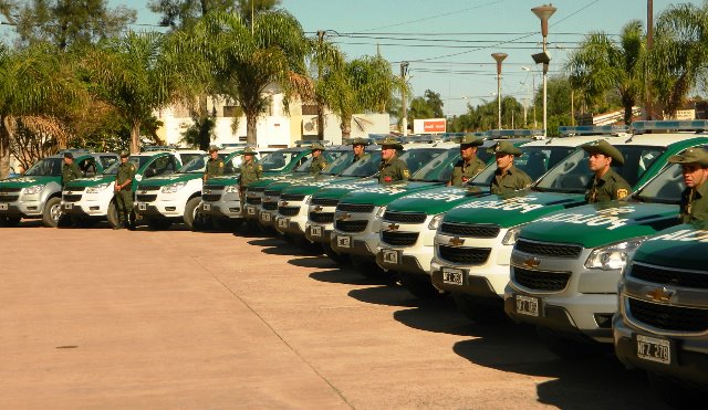 19 camionetas para la Guardia Rural Los Pumas