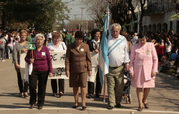 Gran desfile institucional