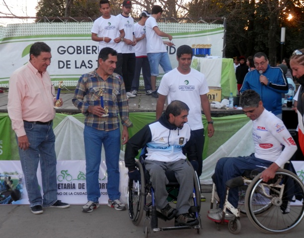 Exitosa 10ª corrida en el mes de aniversario de la ciudad