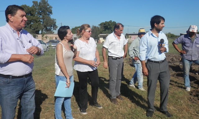 Entregan kit de herramientas