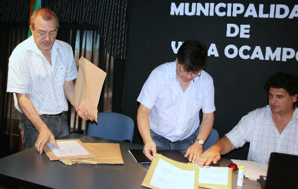 Apertura licitación revisión técnica vehicular