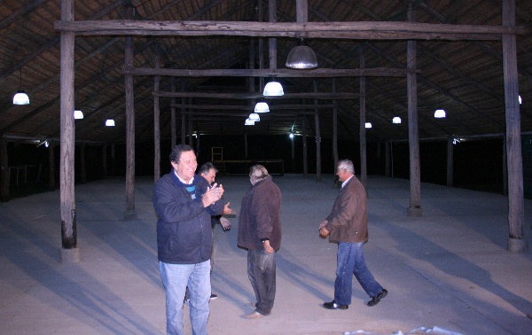 Se inauguró el piso y la iluminación