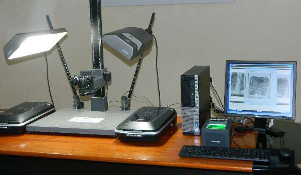 Mesa de digitalización de huellas