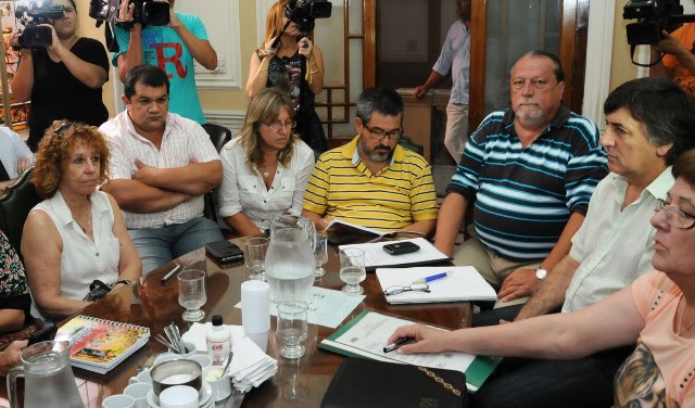 Reunión paritaria con gremios docentes
