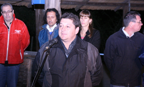 Se inauguró el piso y la iluminación