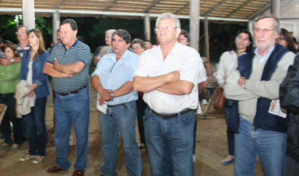 Inauguraron el arenado al Club Pato Cuá