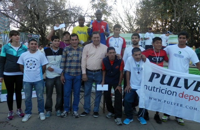 Exitosa 10ª corrida en el mes de aniversario de la ciudad