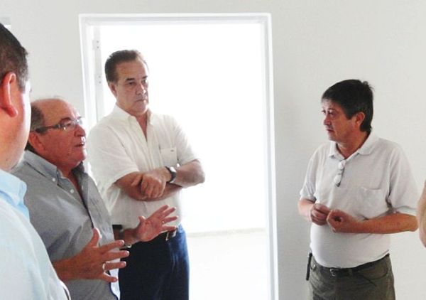 Visitó el nuevo edificio para la Escuela Nº 928