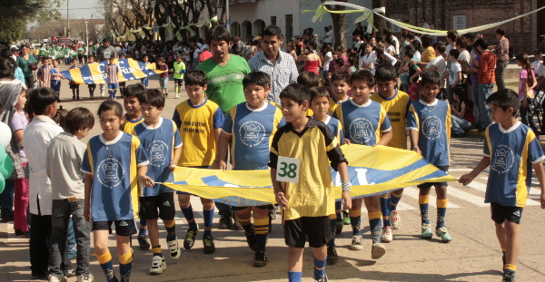 Gran desfile institucional