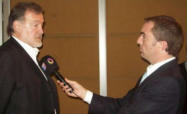 Bielsa a disposición de Rossi