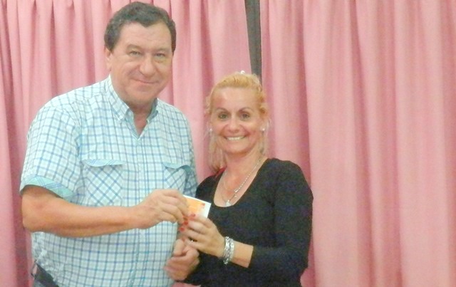 Entrega de credenciales de becas