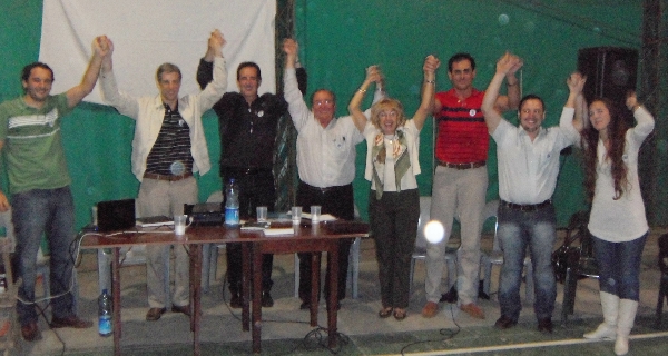 Reunidos con productores y trabajadores rurales del Paraje Moussy