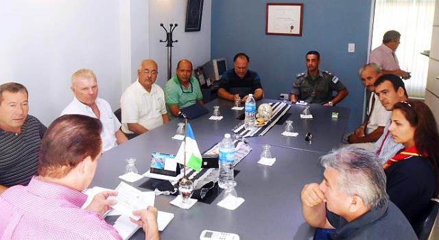 Entregó aportes a 13 instituciones